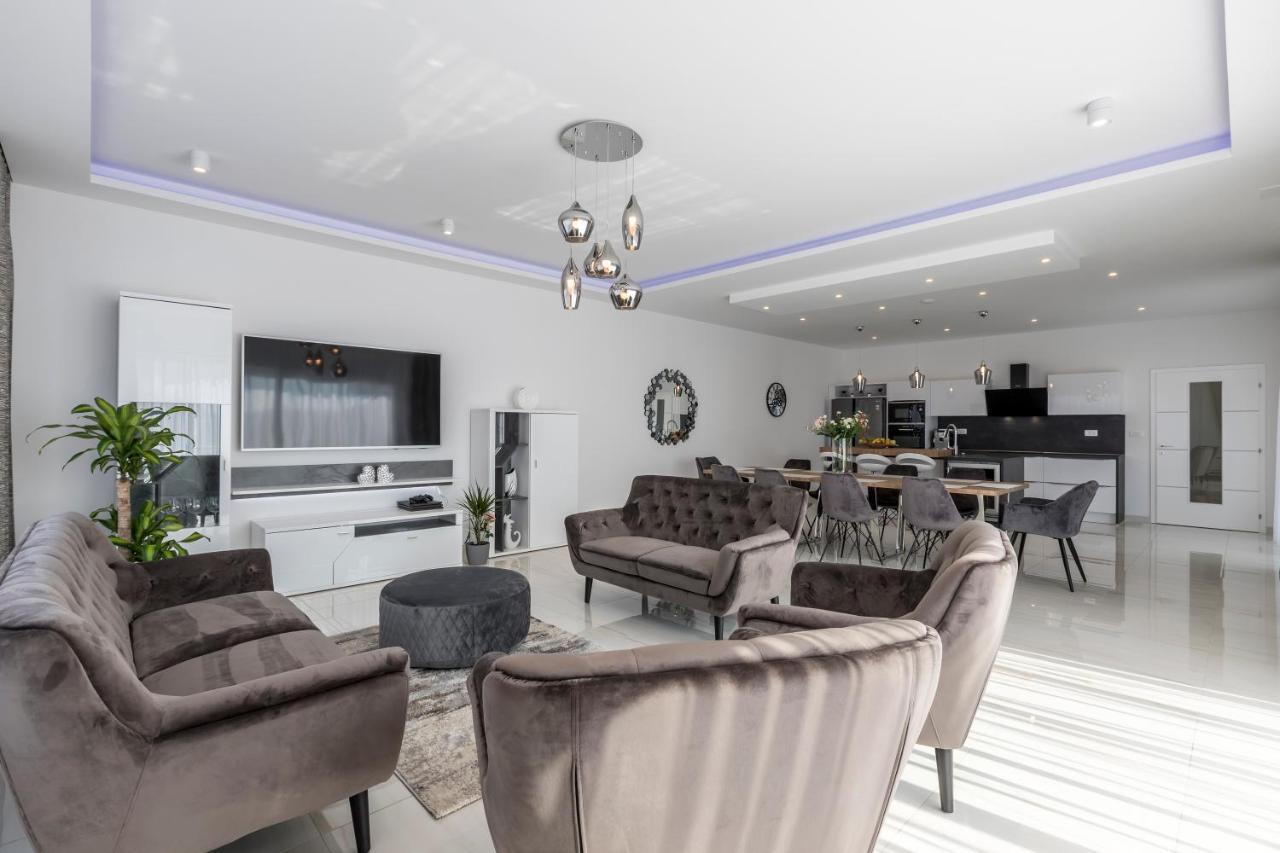 Luxurious Villa Meri Kaštela Екстериор снимка