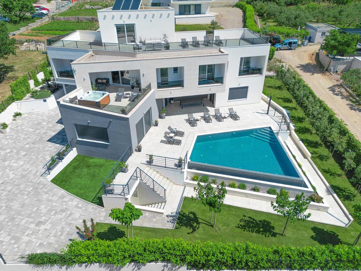 Luxurious Villa Meri Kaštela Екстериор снимка
