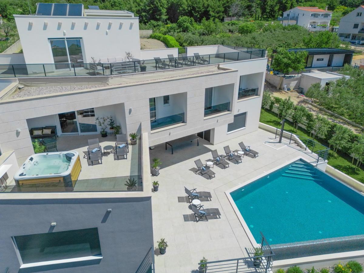 Luxurious Villa Meri Kaštela Екстериор снимка
