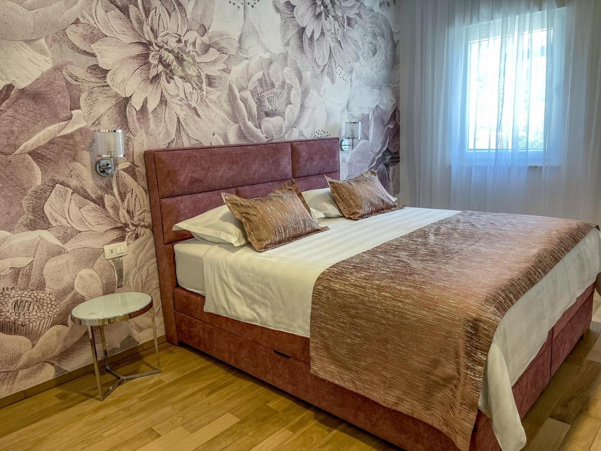 Luxurious Villa Meri Kaštela Екстериор снимка